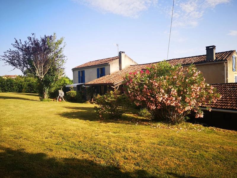 Maison - 182 m² - 8 pièces