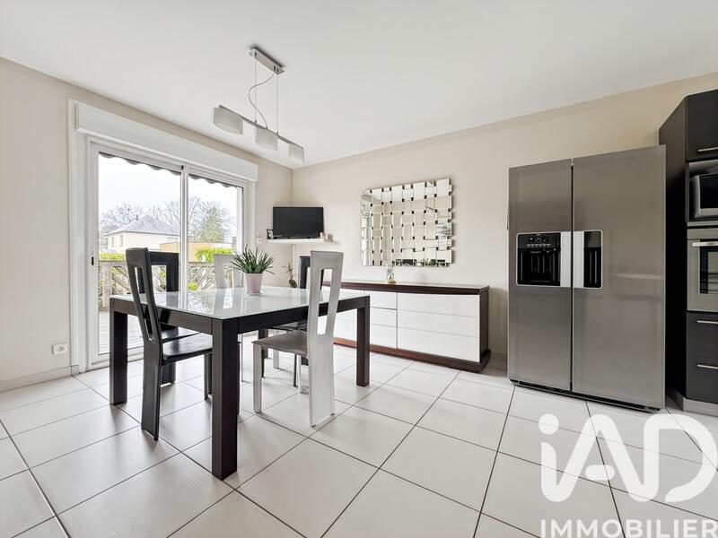 Maison - 100 m² - 6 pièces