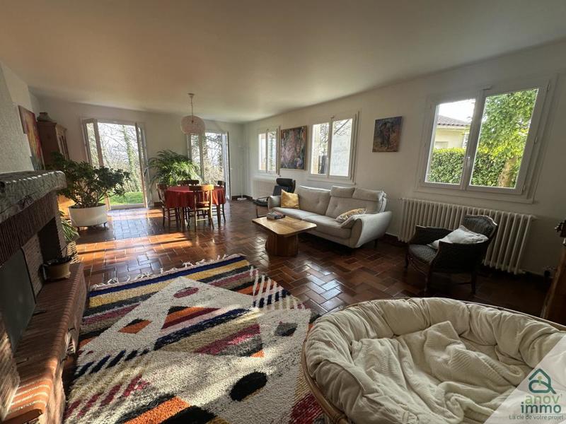 Maison - 166 m² - 7 pièces