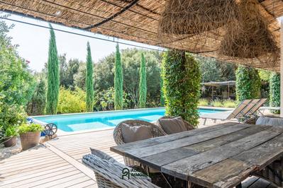 Villa - 417 m² - 11 pièces