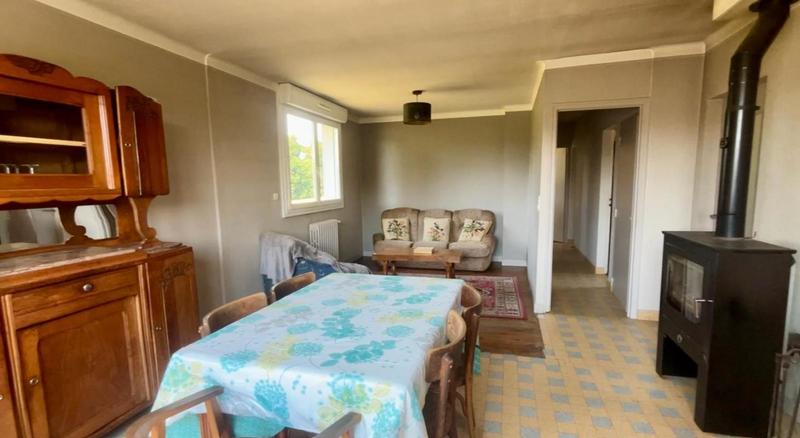 Maison - 81 m² - 5 pièces