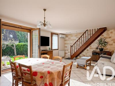 Maison - 88 m² - 4 pièces