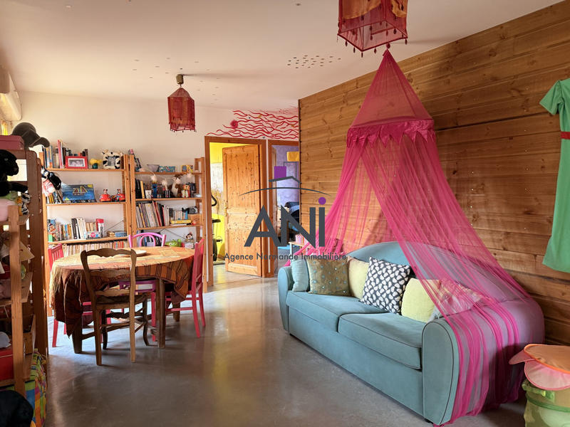 Maison contemporaine - 219 m² - 6 pièces