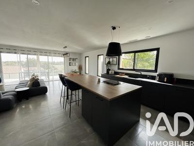 Maison - 138 m² - 6 pièces