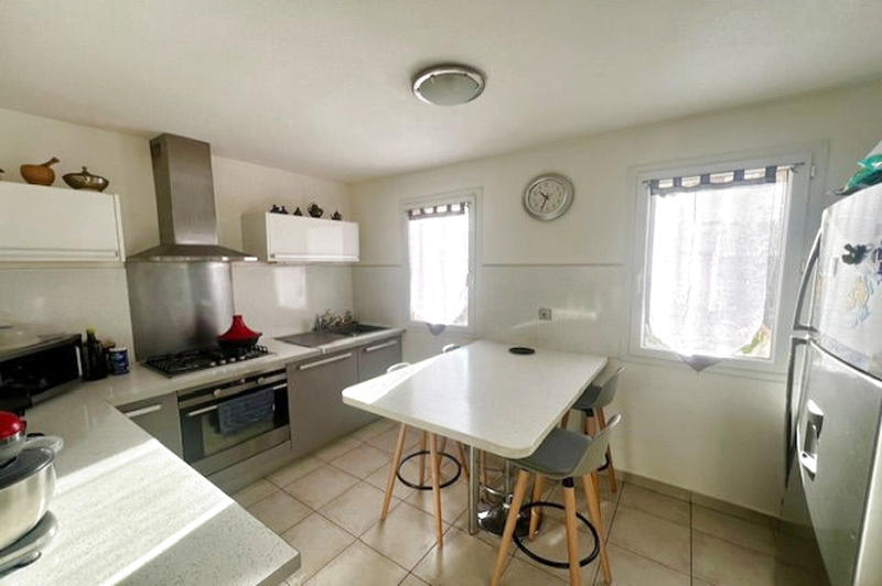 Maison - 82 m² - 4 pièces