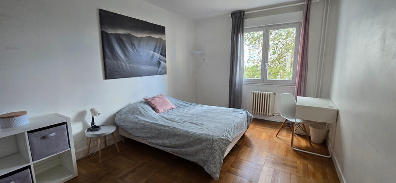 Appartement - 92 m² - 4 pièces