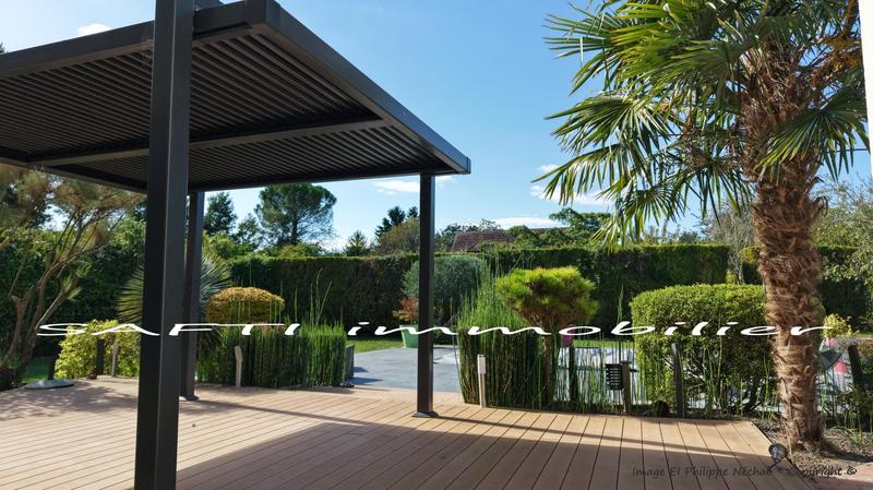 Maison - 182 m² - 7 pièces