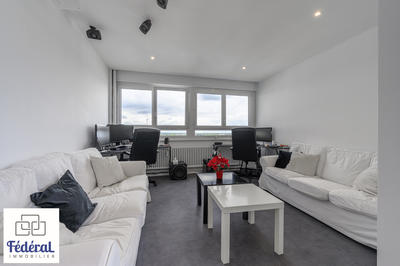 Appartement - 102 m² - 4 pièces