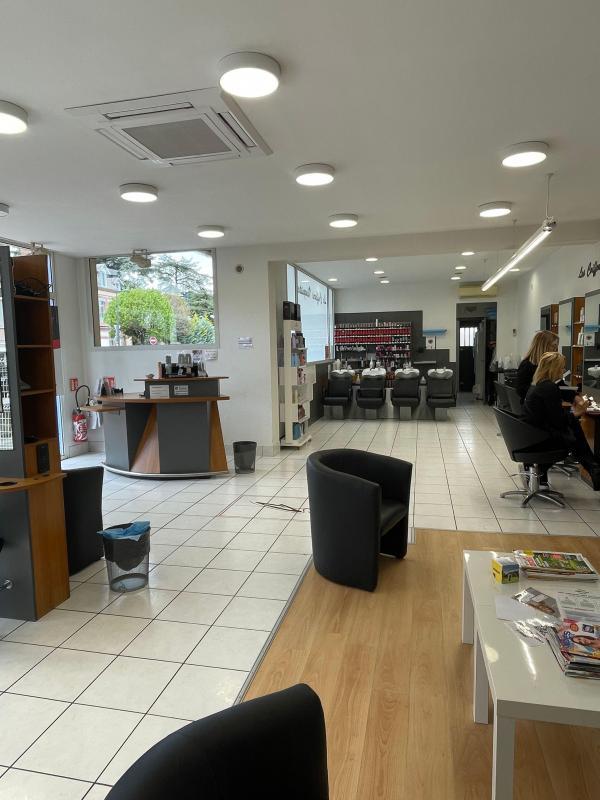 Beauté / Bien-être - 110 m²