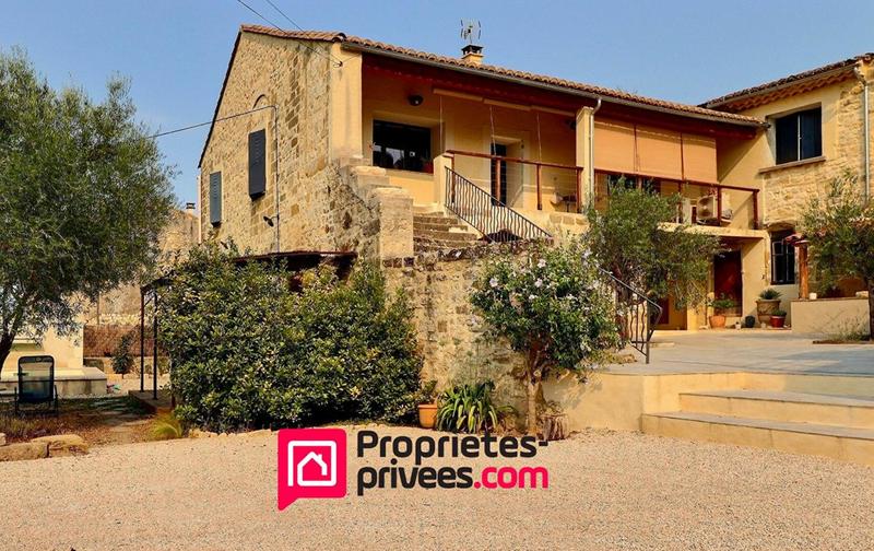 Maison de village - 140 m² - 8 pièces