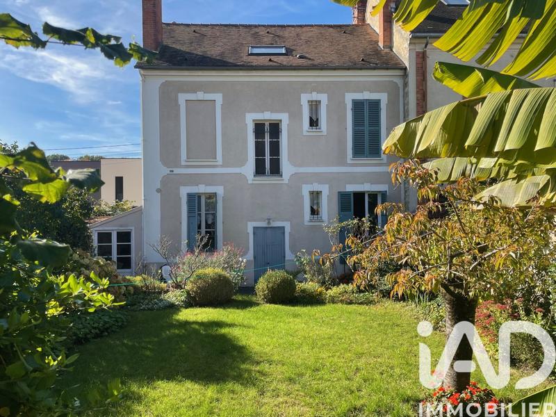 Maison - 149 m² - 8 pièces