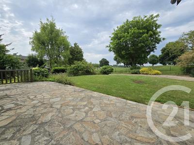 Maison - 197 m² - 9 pièces