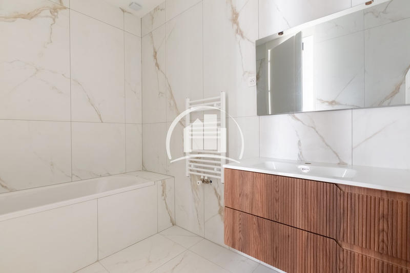 Appartement - 146 m² - 5 pièces