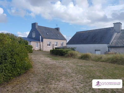 Maison traditionnelle - 104 m² - 6 pièces