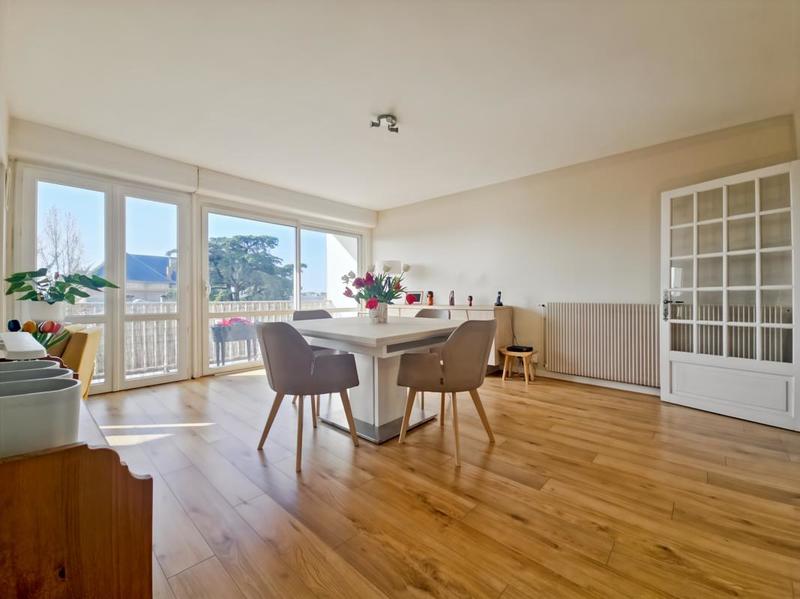 Appartement - 98 m² - 4 pièces