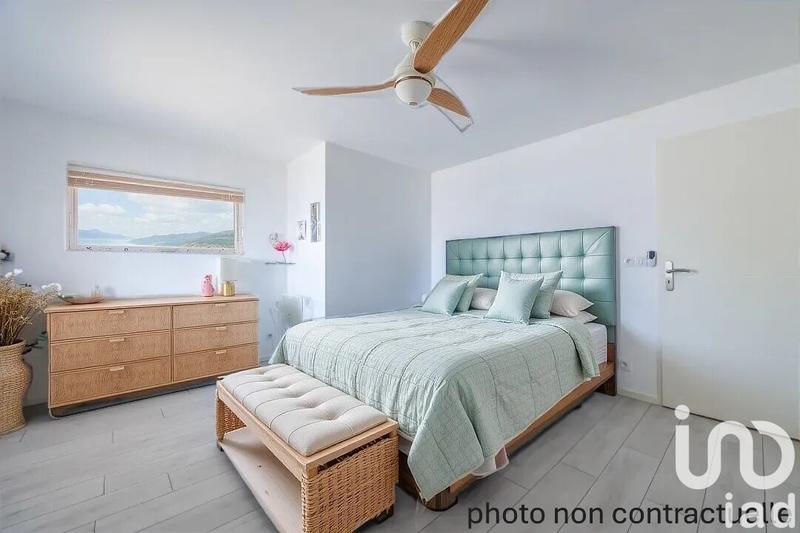 Duplex - 176 m² - 6 pièces