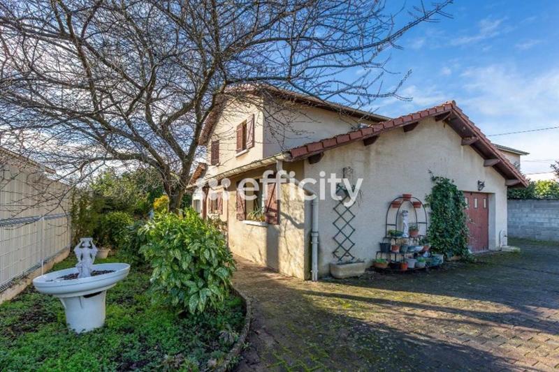 Maison - 104 m² - 5 pièces