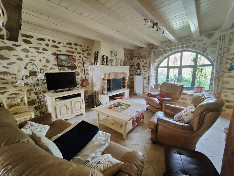 Maison - 228 m² - 7 pièces