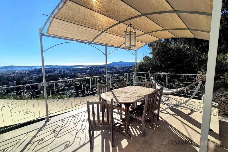 Maison traditionnelle - 101 m² - 4 pièces