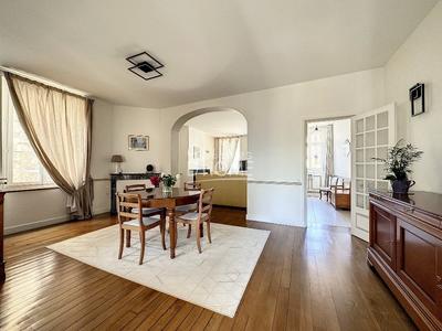 Maison bourgeoise - 150 m² - 8 pièces