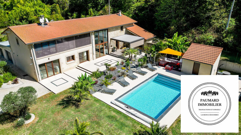 Bastide - 248 m² - 9 pièces