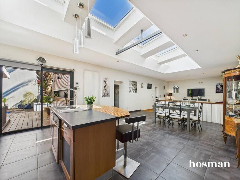 Maison - 160 m² - 6 pièces