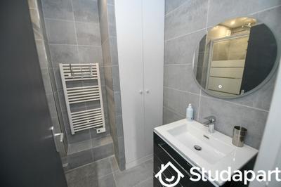 Chambre - 12 m² - 1 pièce