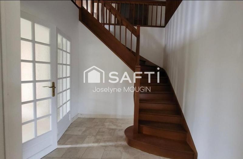 Maison - 220 m² - 7 pièces