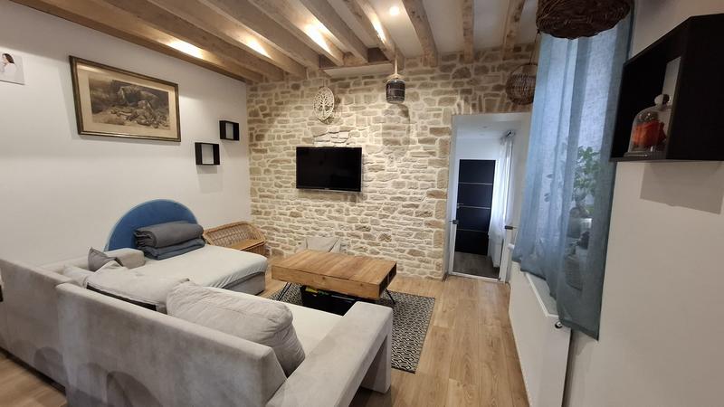 Maison - 216 m² - 9 pièces