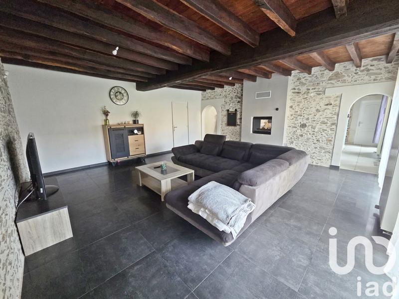 Maison - 270 m² - 10 pièces