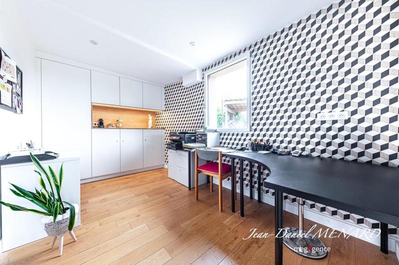 Maison en pierre - 215 m² - 7 pièces