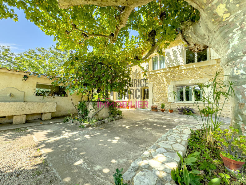 Maison - 184 m² - 5 pièces