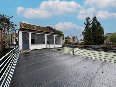 Immeuble - 6 pièces