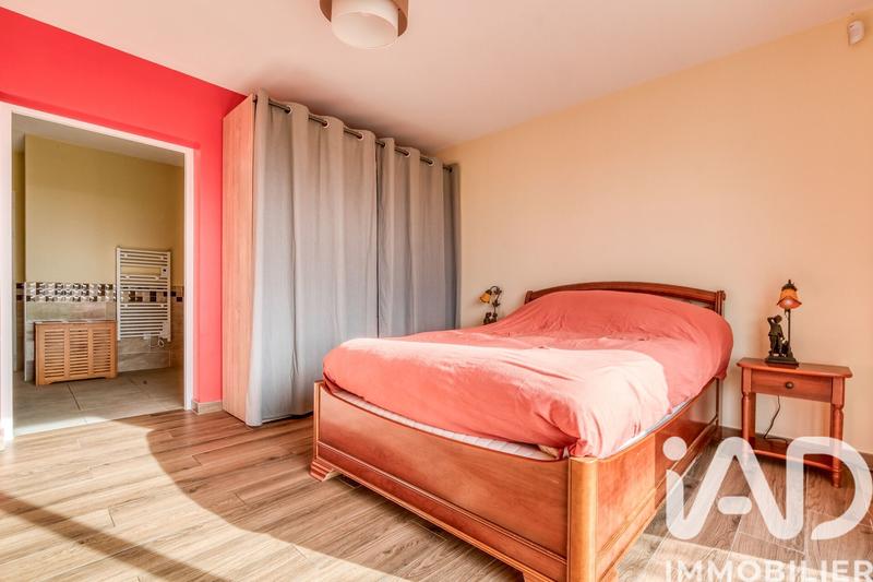 Maison - 192 m² - 10 pièces