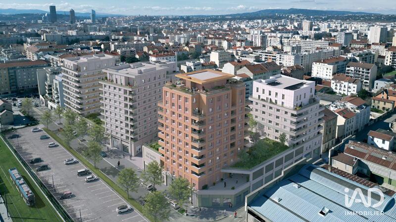 Appartement - 100 m² - 5 pièces