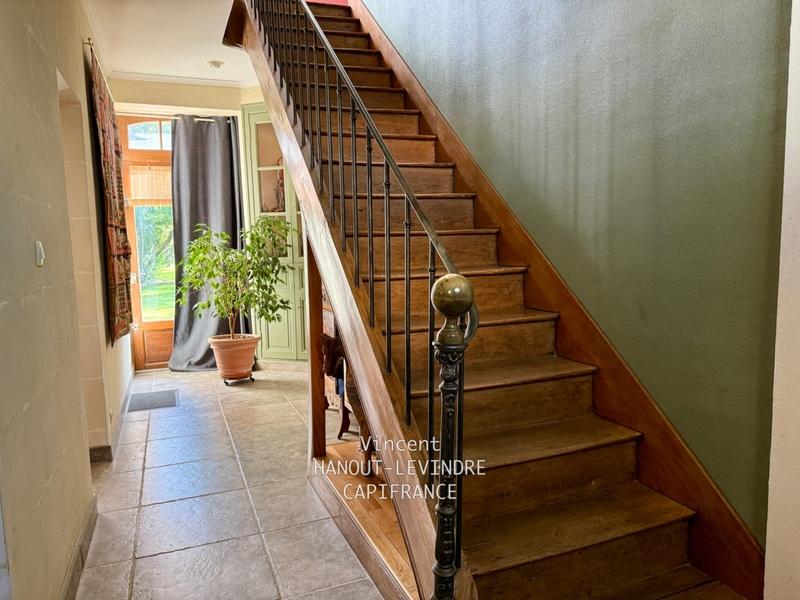 Maison - 200 m² - 11 pièces