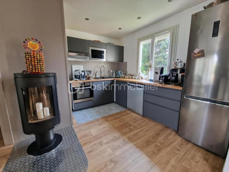 Maison - 93 m² - 4 pièces