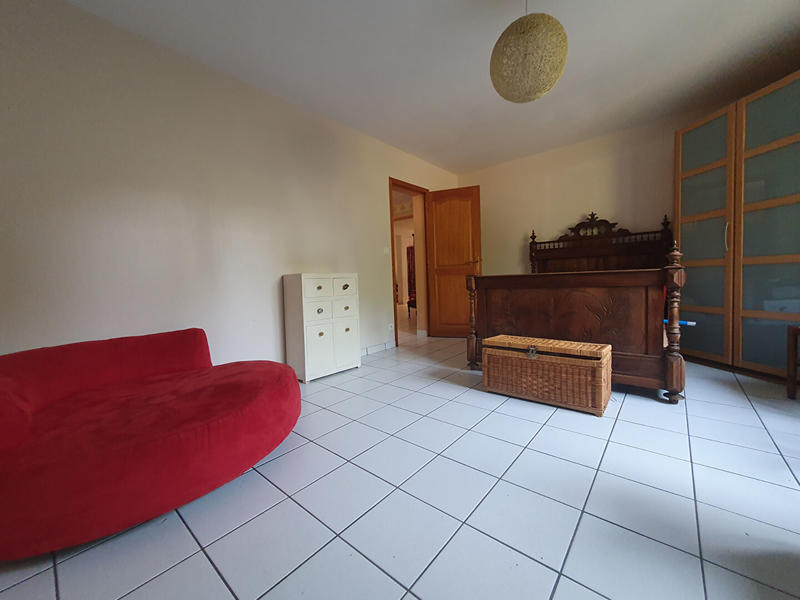 Maison - 283 m² - 9 pièces