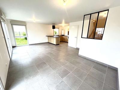 Appartement - 80 m² - 5 pièces