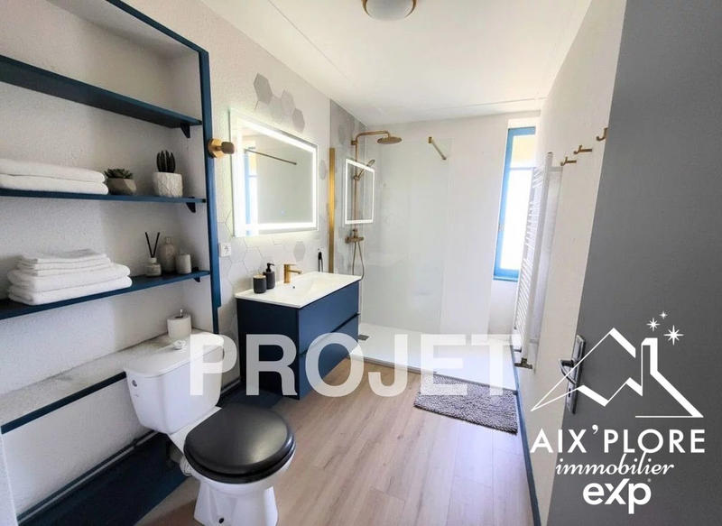 Maison traditionnelle - 150 m² - 6 pièces