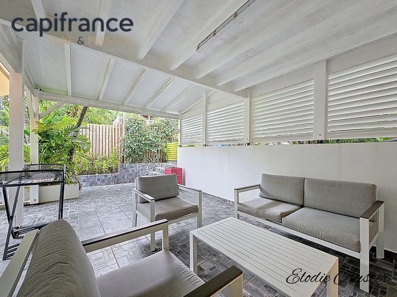 Villa - 197 m² - 9 pièces