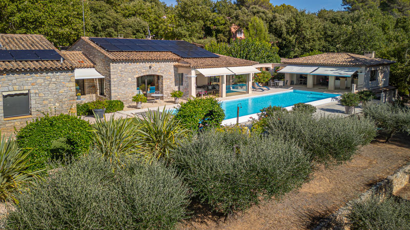 Villa - 300 m² - 8 pièces