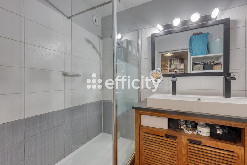 Appartement - 85 m² - 4 pièces