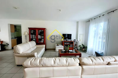 Maison - 107 m² - 6 pièces