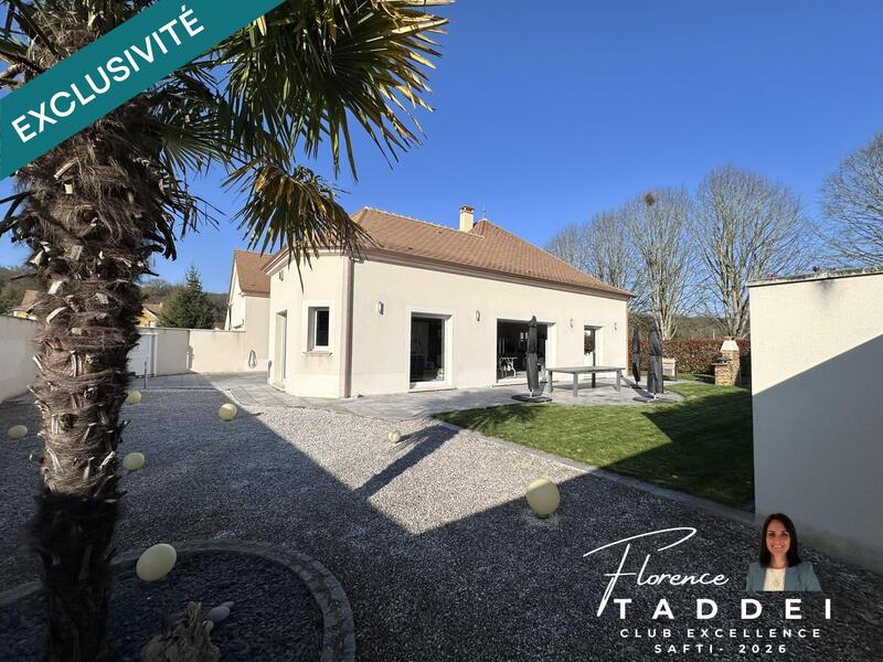 Maison - 320 m² - 10 pièces