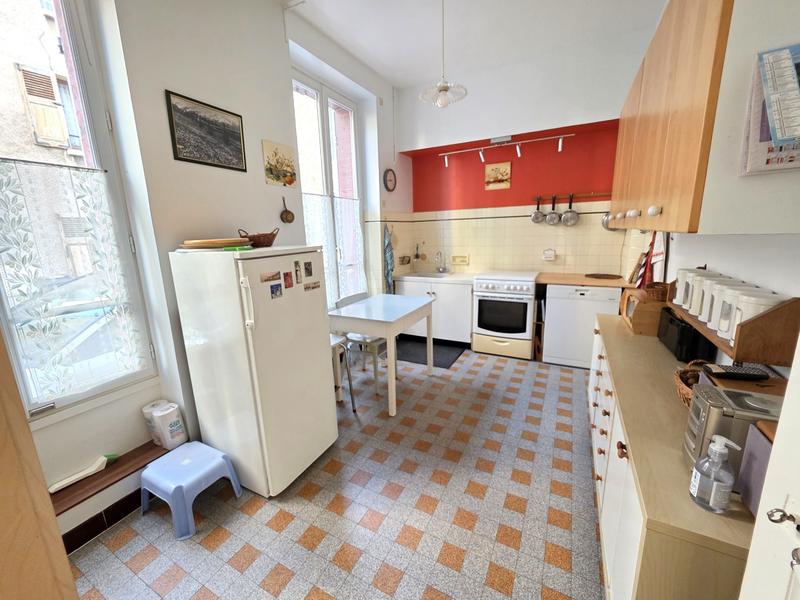 Appartement - 84 m² - 4 pièces