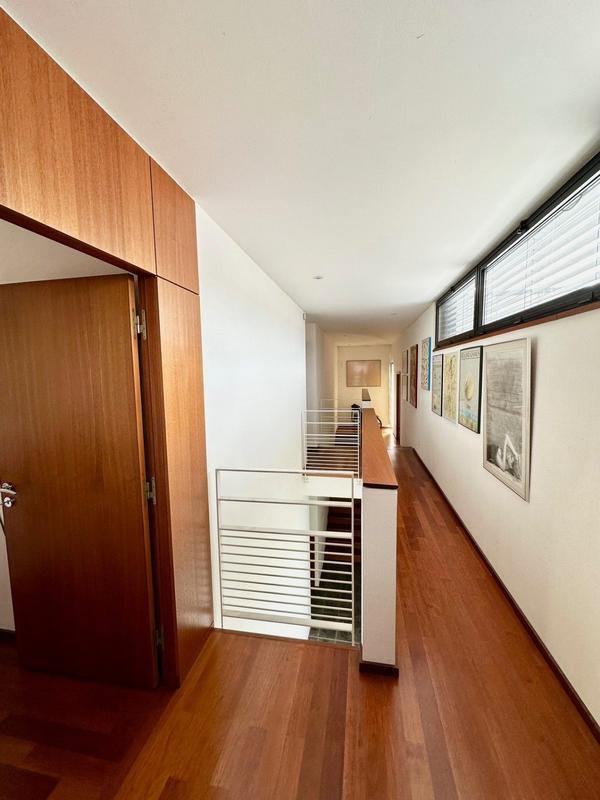 Maison - 187 m² - 7 pièces