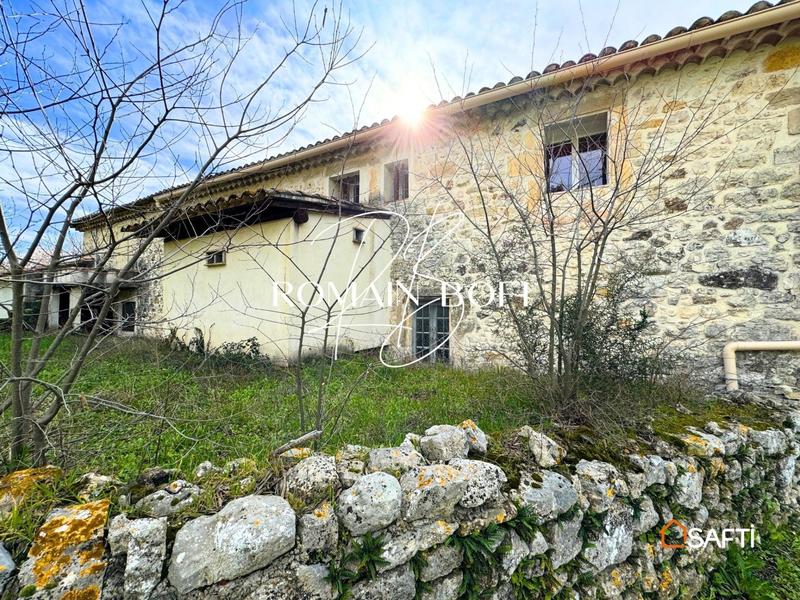 Maison - 250 m² - 11 pièces