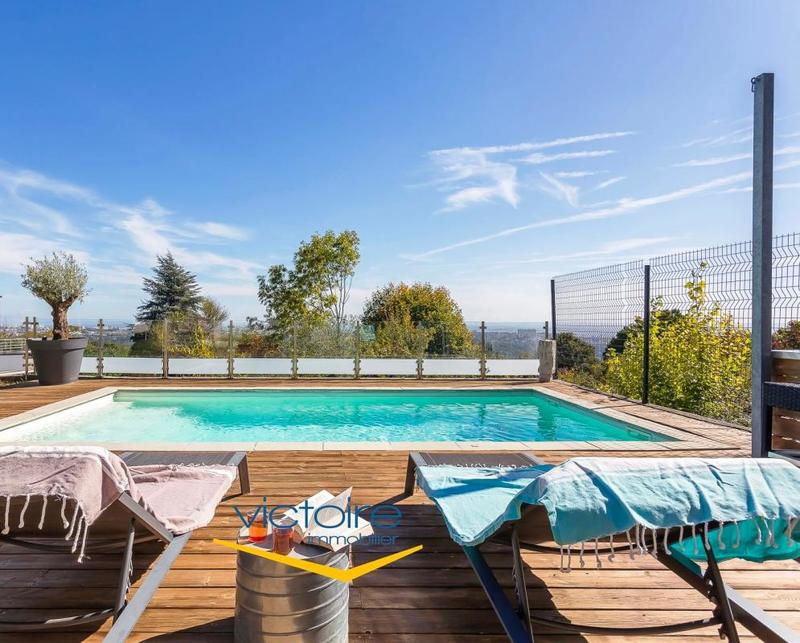 Maison - 183 m² - 5 pièces