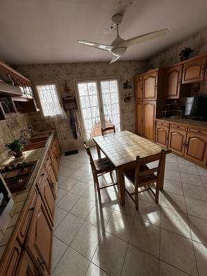 Villa - 360 m² - 4 pièces